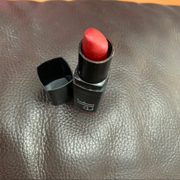 Elf lipstick razzle dazzle red - Picture 2 of 4